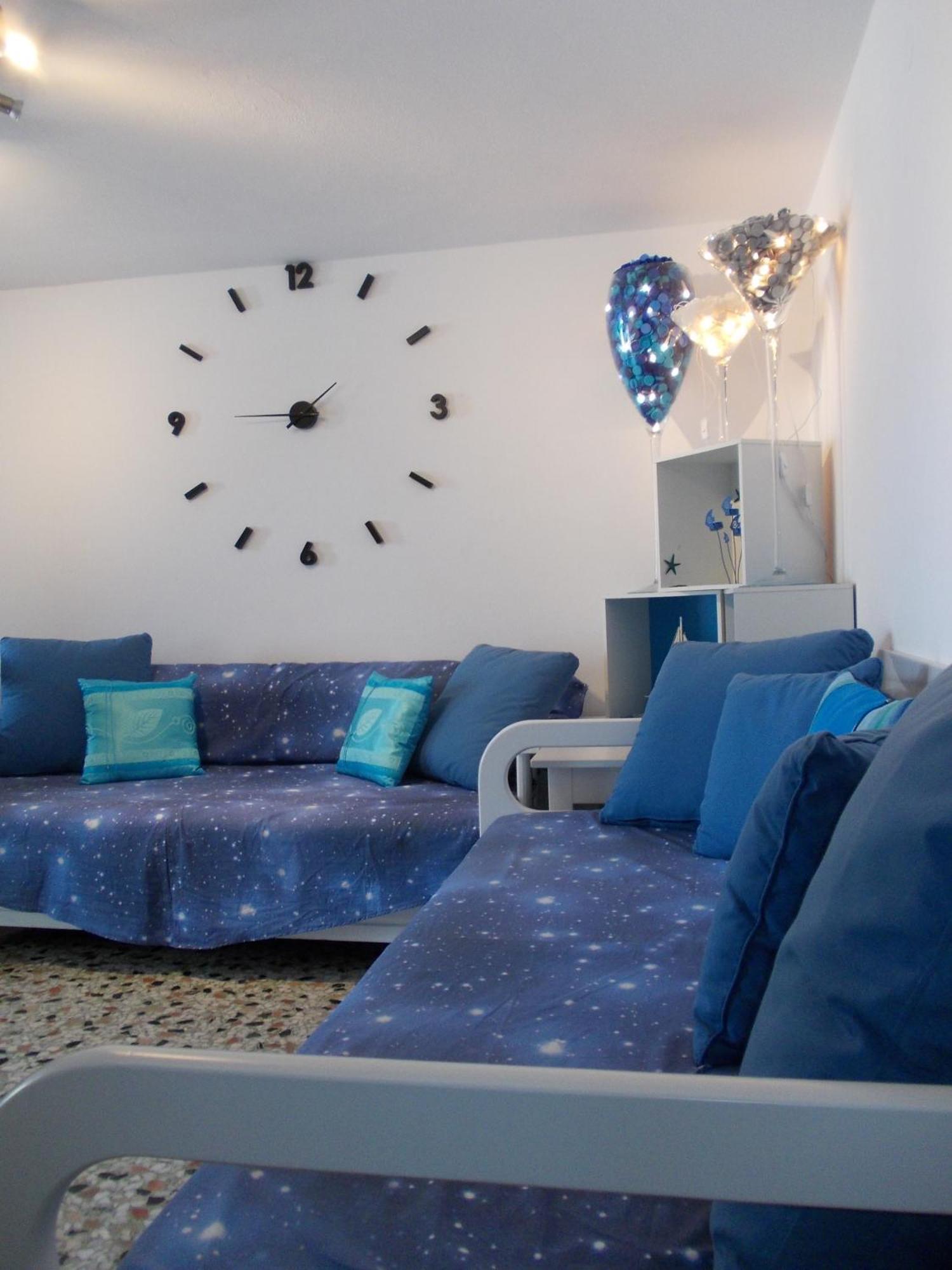 Right On The Beach- Beachfront-best Unit -paros Apartment Aliki (Paros)