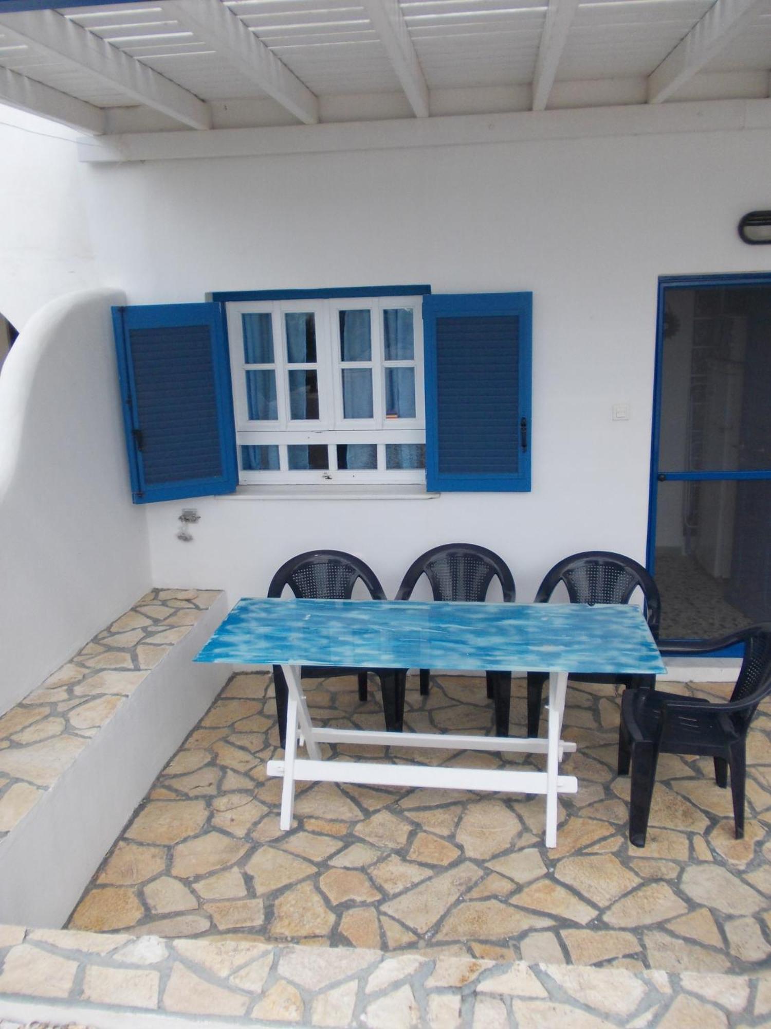 Apartment Right On The Beach- Beachfront-best Unit -paros