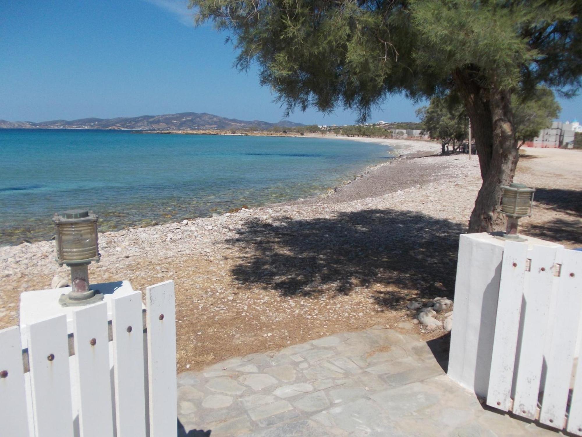 Apartment Right On The Beach- Beachfront-best Unit -paros