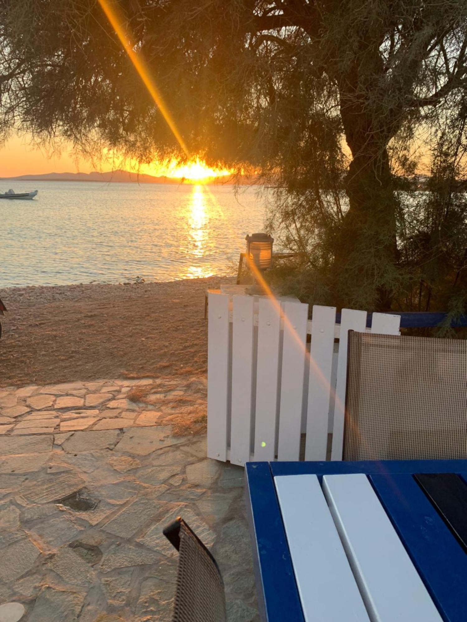 Apartment Right On The Beach- Beachfront-best Unit -paros *